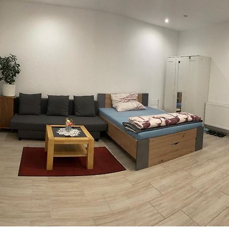 Studio Apartment Zentrum Рюссельсгайм Екстер'єр фото