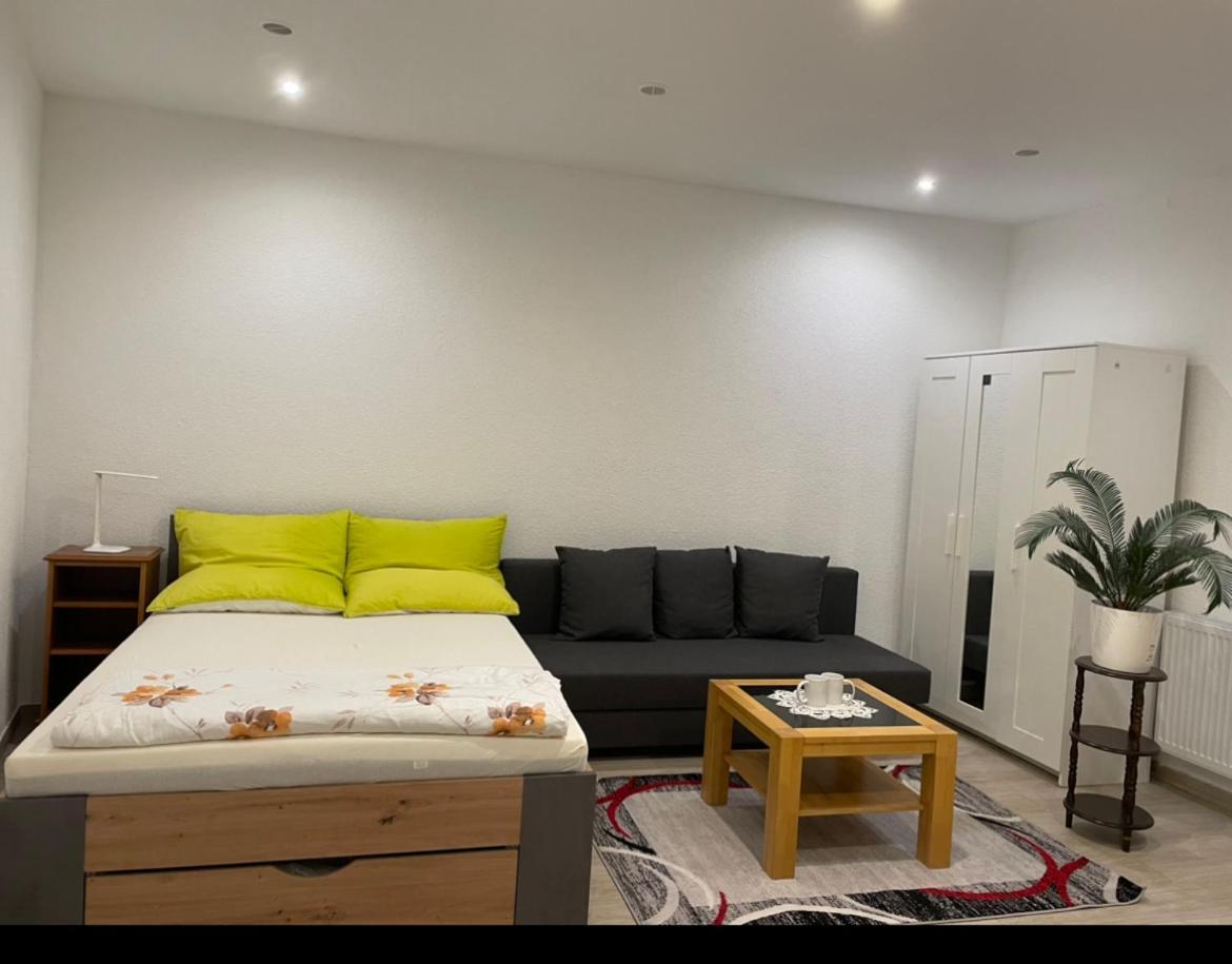 Studio Apartment Zentrum Рюссельсгайм Екстер'єр фото