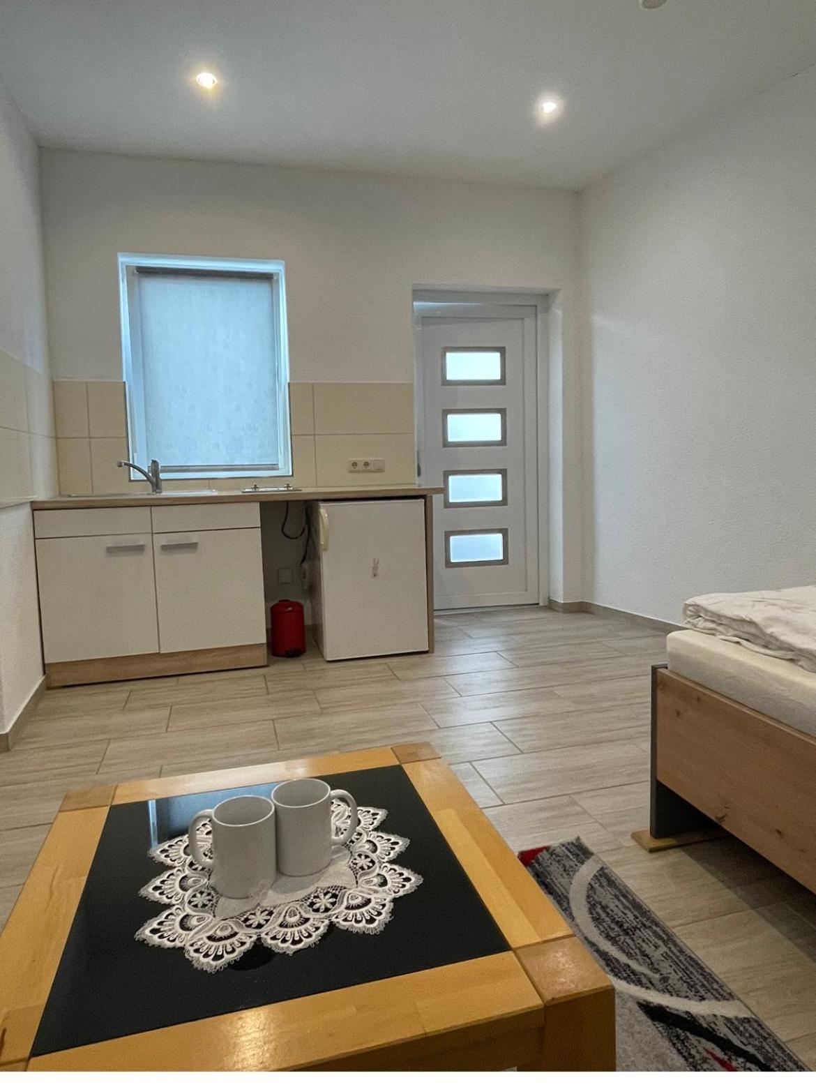 Studio Apartment Zentrum Рюссельсгайм Екстер'єр фото