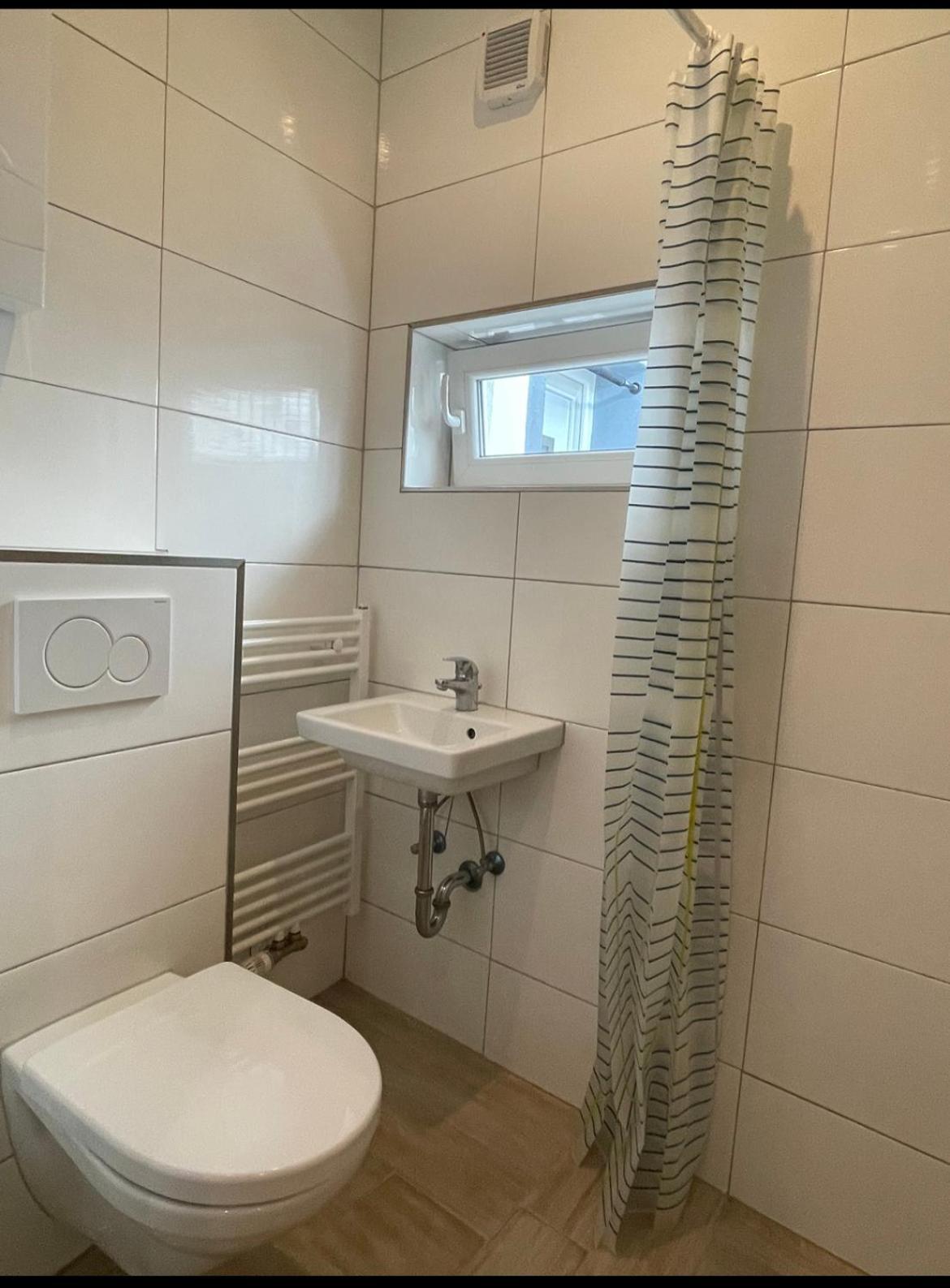 Studio Apartment Zentrum Рюссельсгайм Екстер'єр фото